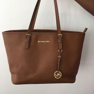 Michael Kors Jet Set Travel Saffiano leather tote